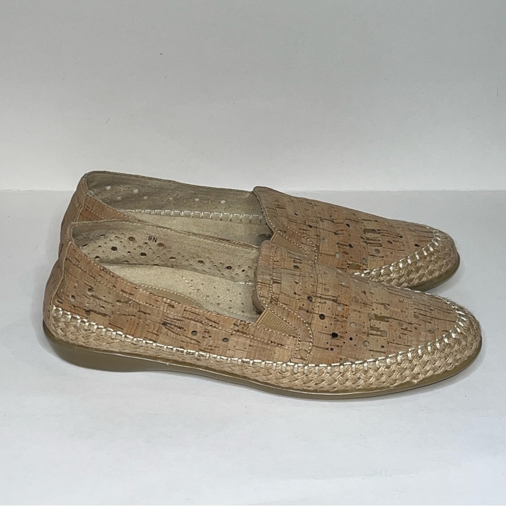 Vaneli Cork and Tan Espadrilles - Picture 2 of 8